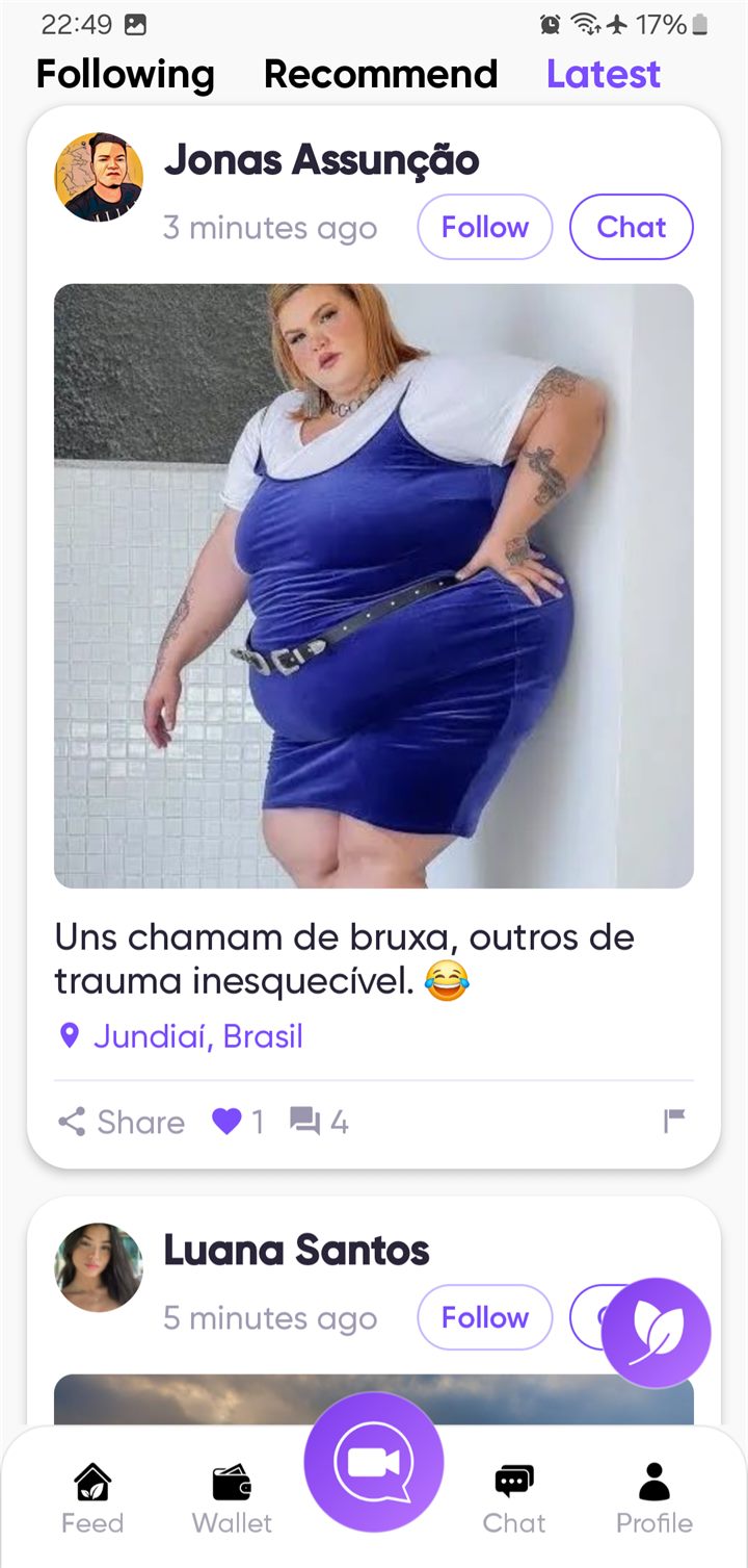 Tela do feed social do Fluup com publicacoes e acoes de chat